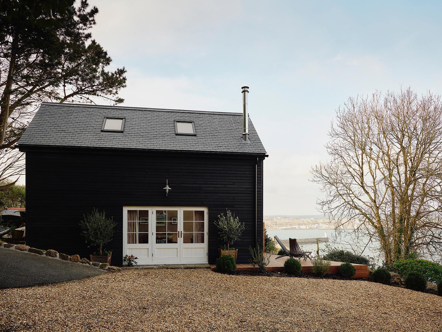 1-Bed Luxury Seafront Cabin In Heart Of Newlyn, Mousehole Exteriör bild